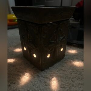 Scentsy Faith Celtic Cross Wax Warmer